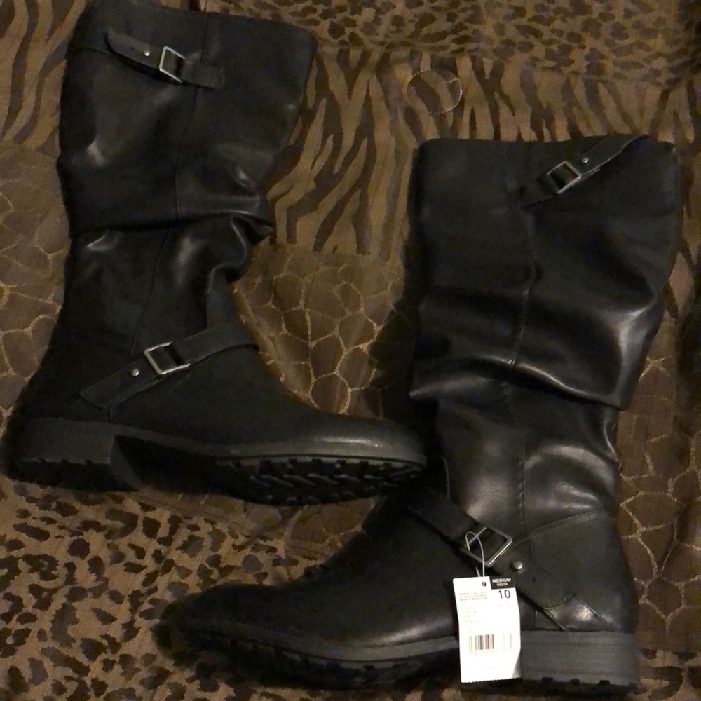 Black Boots NEVER WORN